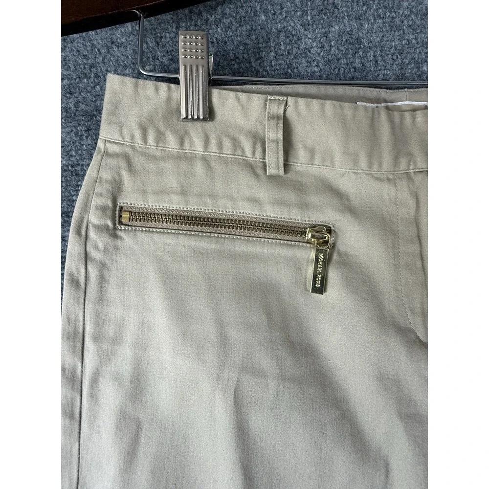 Michael Kors Women's Khaki Shorts Size 4 Gold Zipper Detail Dressy Bermuda‎